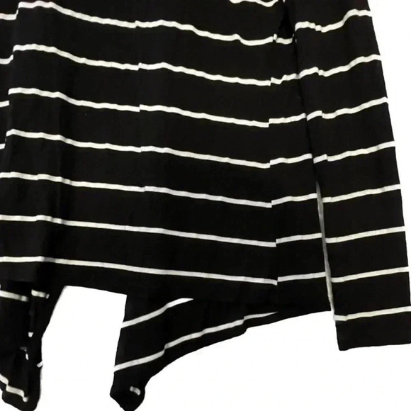 Malloy Black & White Cardigan Medium - Picture 6 of 7